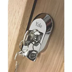 Cheapest π― Yale BS Night Latch Polished Chrome 40mm π 9 Cheapest π― Yale BS Night Latch Polished Chrome 40mm π -Door Locks & Bolts Shop 55402 A3